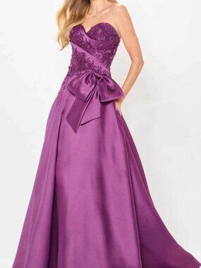 SALE NWT Ivonne D ID6201 Mikado Evening Dress Aubergine Size 10